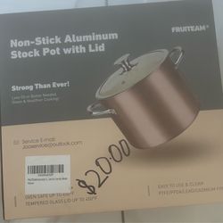 Pot with lid