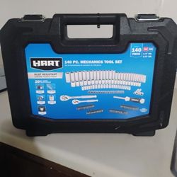 New*- Hart 140 Pc. mechanics tool Set 
