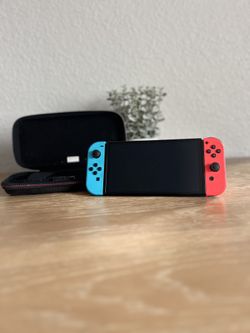 Nintendo Switch OLED - Barely Used Excellent Condition