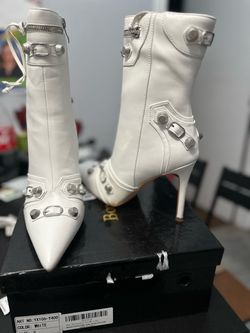 White Stiletto size 9 Ankle Boots with Silver Hardware