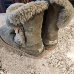 Womens Uggs