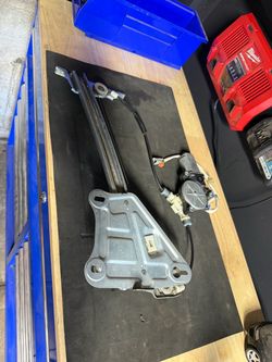 Ap1 s2000 passenger side window regulator