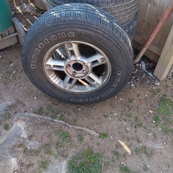 Ford Explorer Rims W/tires