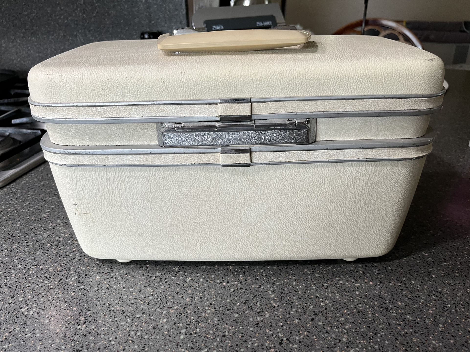 Cosmetic Makeup Samsonite Train Case Vintage New In Box Samsonite