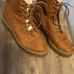 Boots Brown
