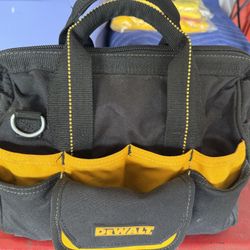 DeWALT Heavy Duty Tool Bag w/Assorted Tools. DeWALT, RYOBI, Milwaukee, Klein Craftsman++.  NEW & USED!!!😎