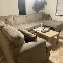 Couch With Coffee Table
