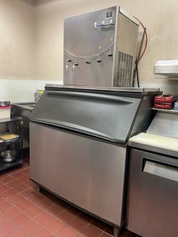 Manitowoc heavy duty ice machine
