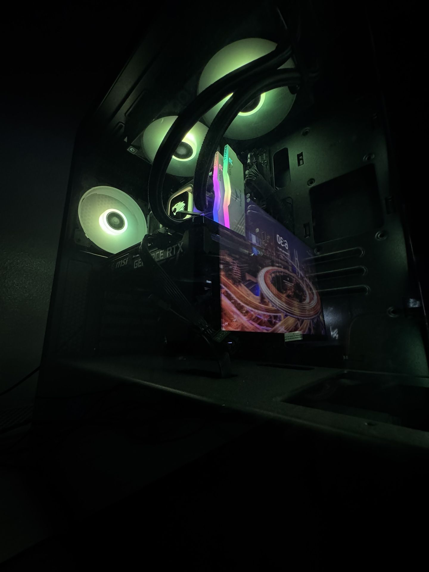 i7 intel processor / 1 TB / 16 GB ram / RTX 360