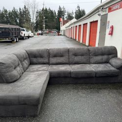 Sectional Couch 