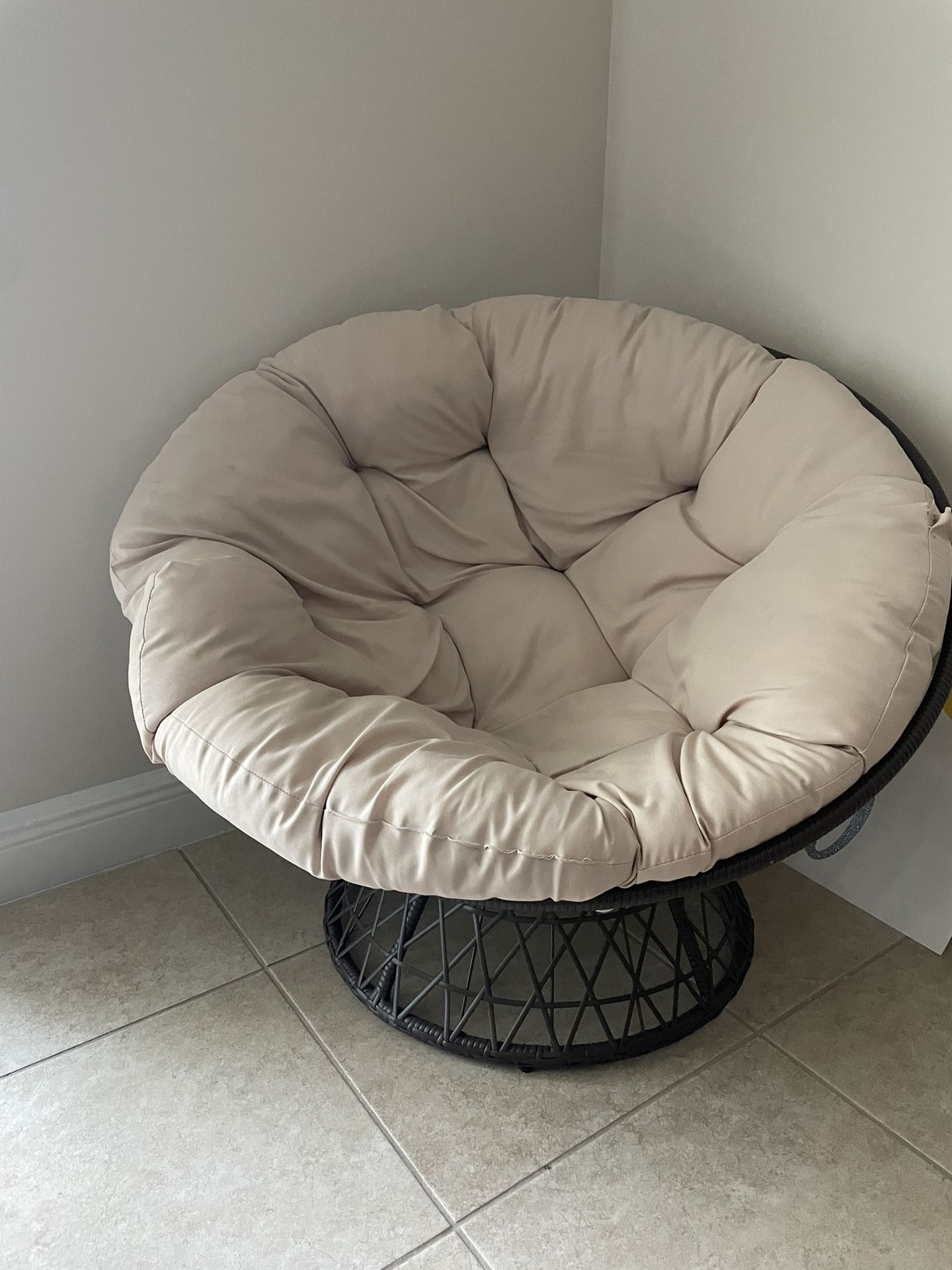 Papasan Chair