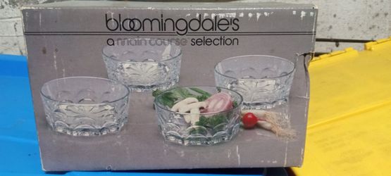 Unopened 4 Crystal 5 1/4 In Nappies.