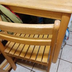 Family  4 Chair & Table