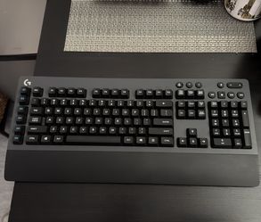 Logitech G613