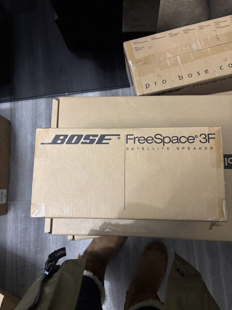 Bose Free Space Speakers