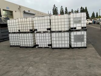 IBC Totes. Water / Liquid Holding Tanks. 330 Gallons  275 Gallon. Caged Tanks