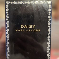 Daisy Marc Jacobs