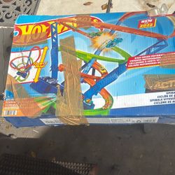Hot Wheels Track