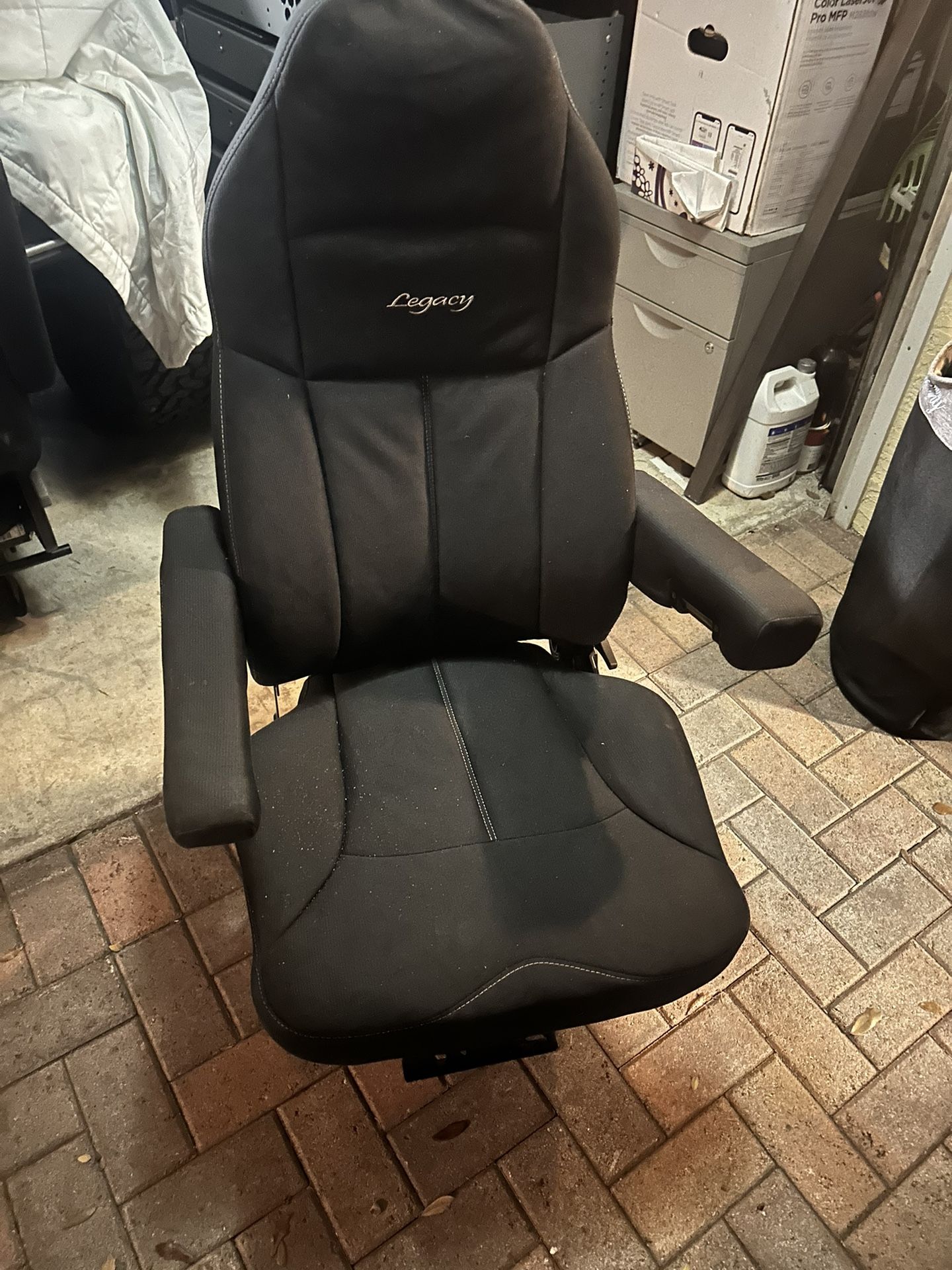 Seats Legacy Silver