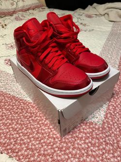 Jordan 1 Mid SE shoes