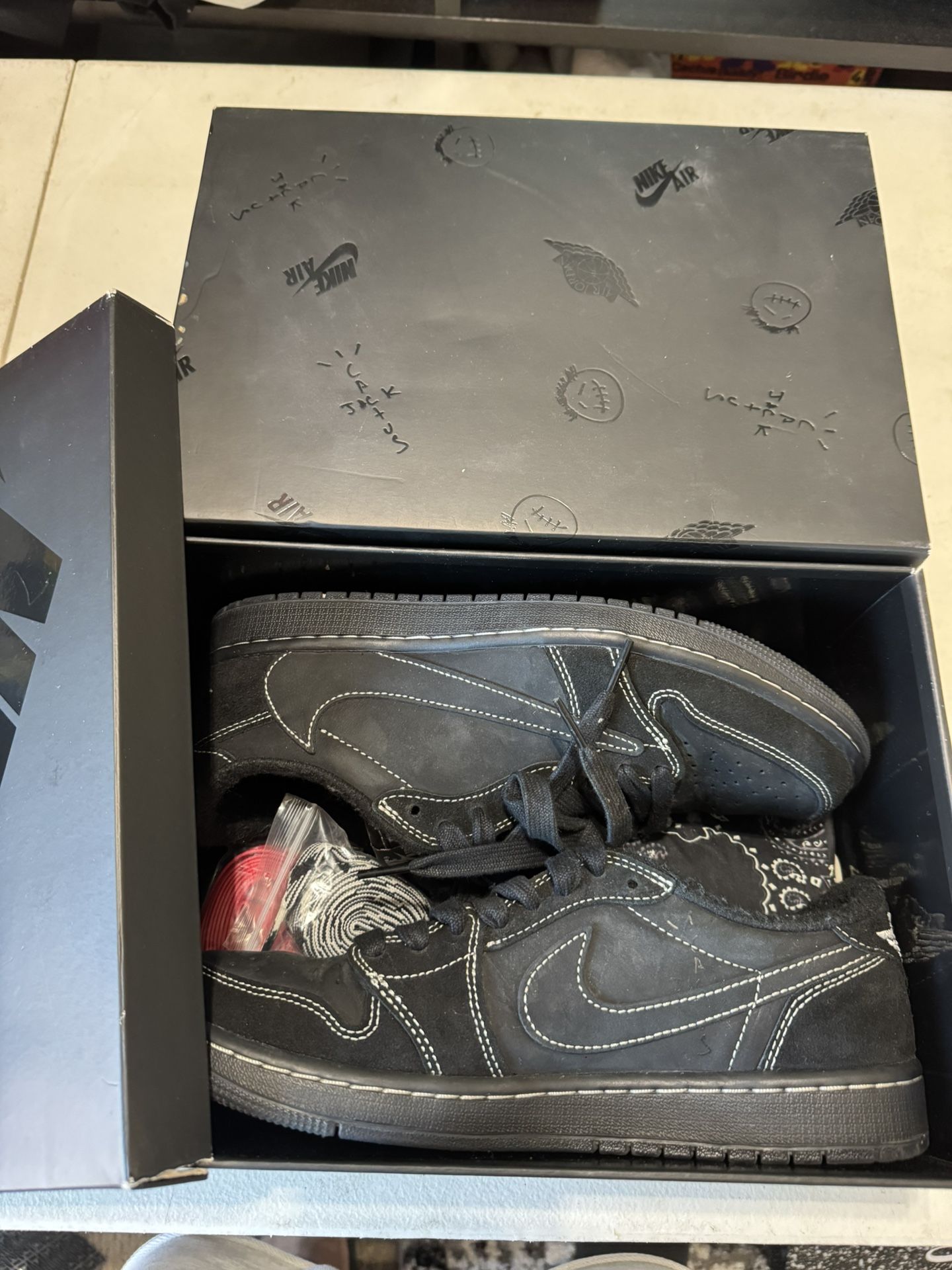 Travis Scott Jordan 1 Low Phantom Black