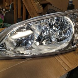 2004 Honda Civic 2dr 4dr  Front Head Lights New 