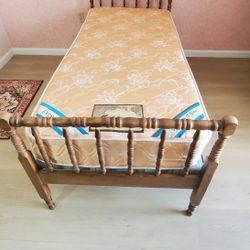 Twin Bed