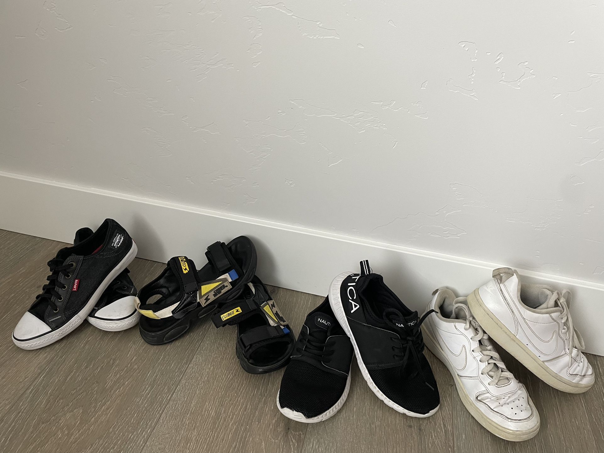 Shoes Size 4-4.5