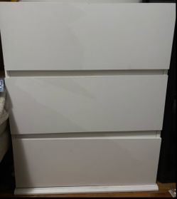White wooden 3-Drawer Dresser