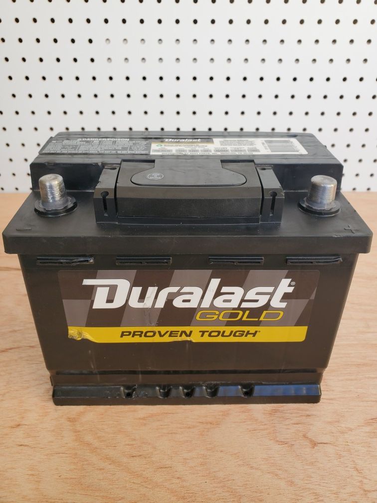 Car Battery Group Size 47/H5 Duralast Gold 2019- $60 With Core Exchange/ Bateria Para Carro Tamaño 47/H5 Duralast Gold 2019