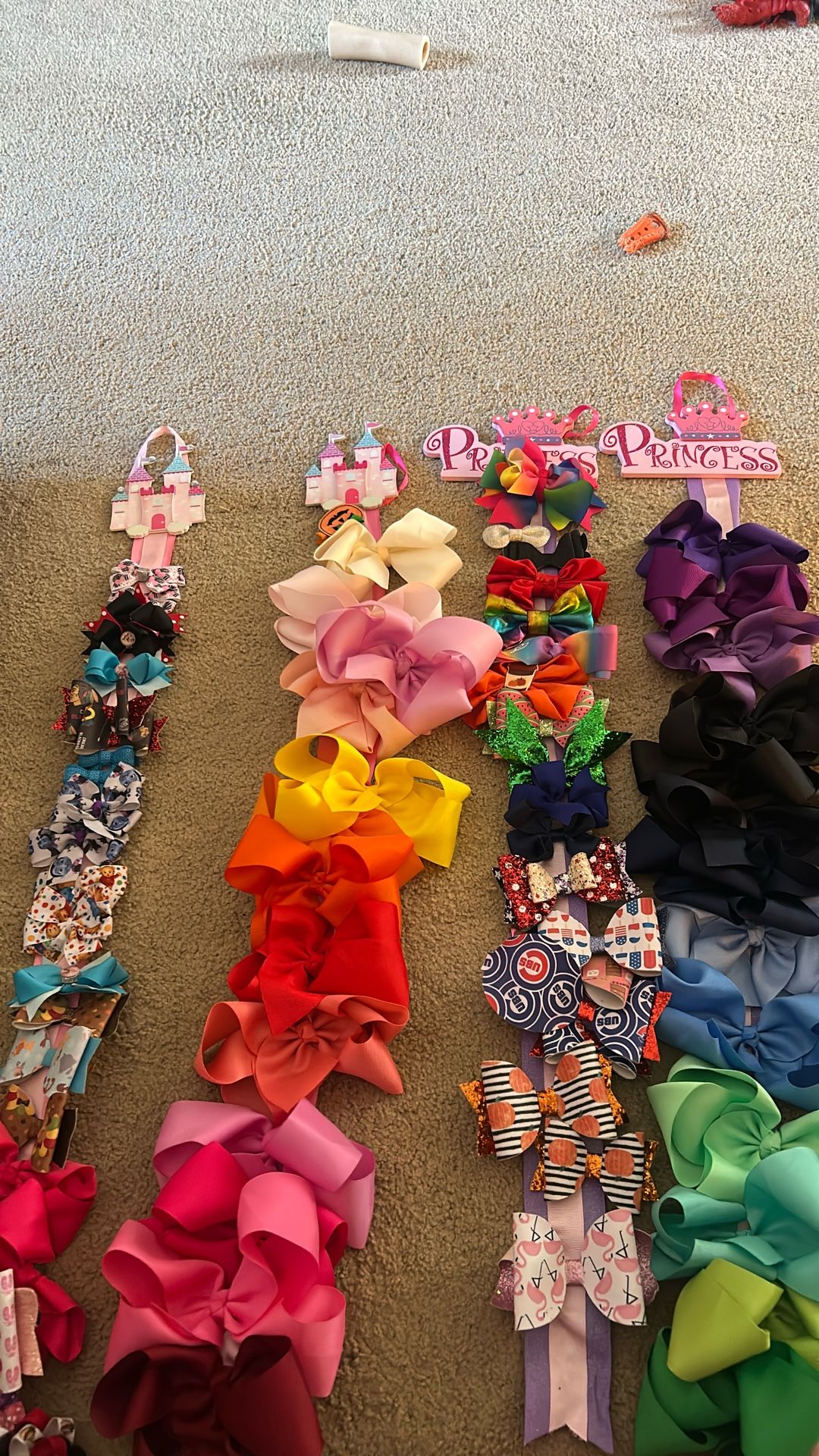 Bows & Bow Hangers