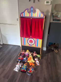 Children’s Puppet Theater + 12 Hand Puppets