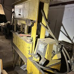 Enerpac electric Pump  hydraulic Press PER5046A. H Frame