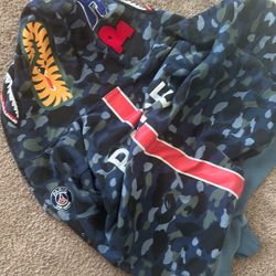 Bape Hoodie Large 📲📲📲📲📲📲📲