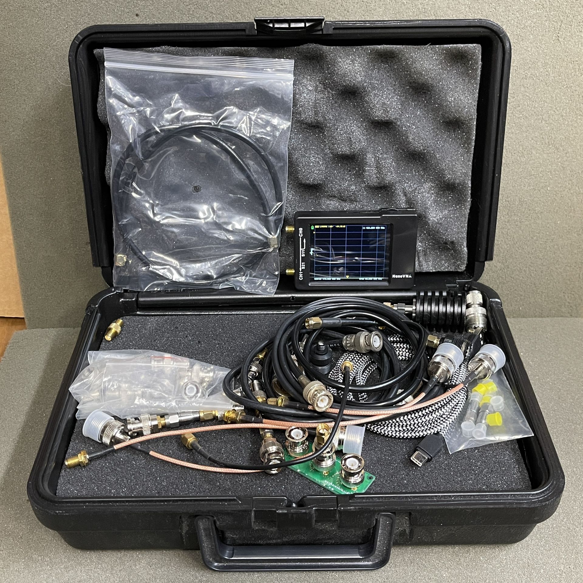 SeeSii NanoVNA H Vector Network Analyzer + Extras