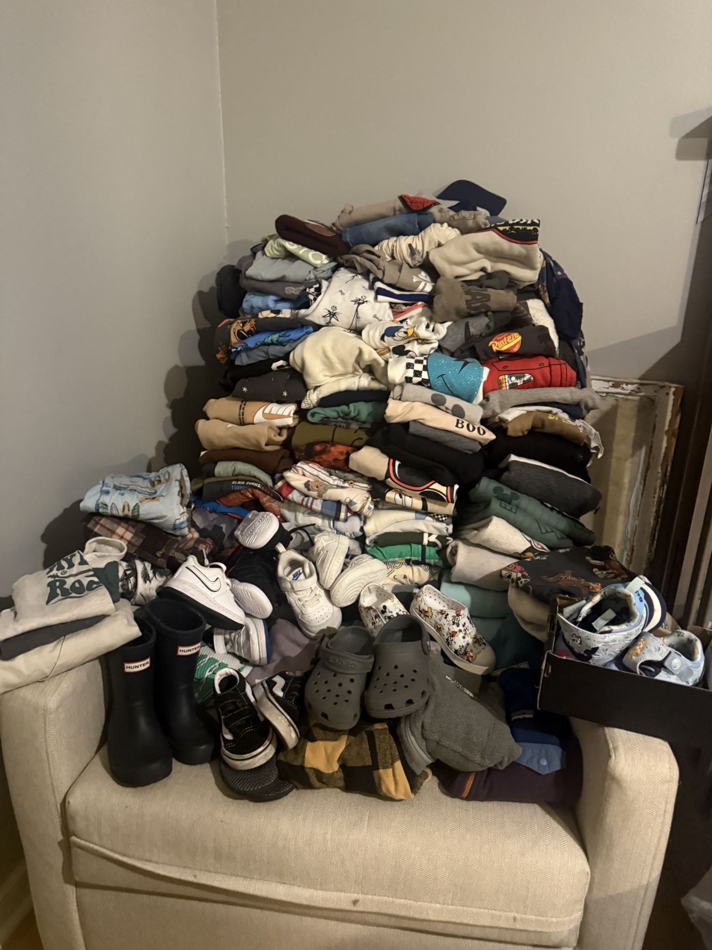 Little Biosy,hunvter,gap,H&M, Trilogy, Little Sleepies, Nike Boys Clothes Size 12m-2T