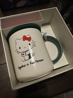 Starbucks Hello Kitty Mug