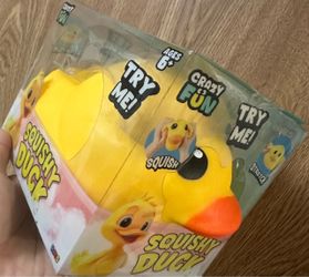 SQUISHY DUCK 10$
