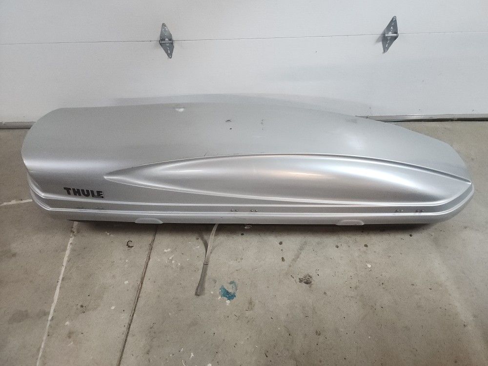 Thule Atlantis 1200xt  Rooftop Cargo Carrier