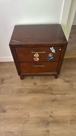 Free night stand