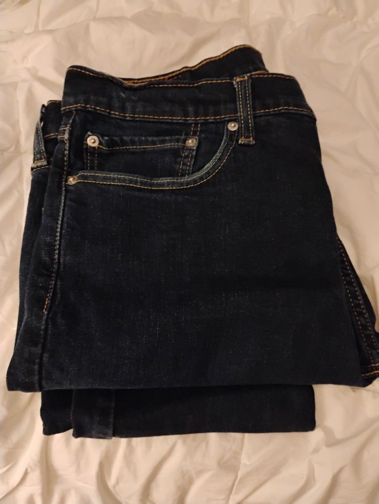Levi Strauss and Co 511. 36/30