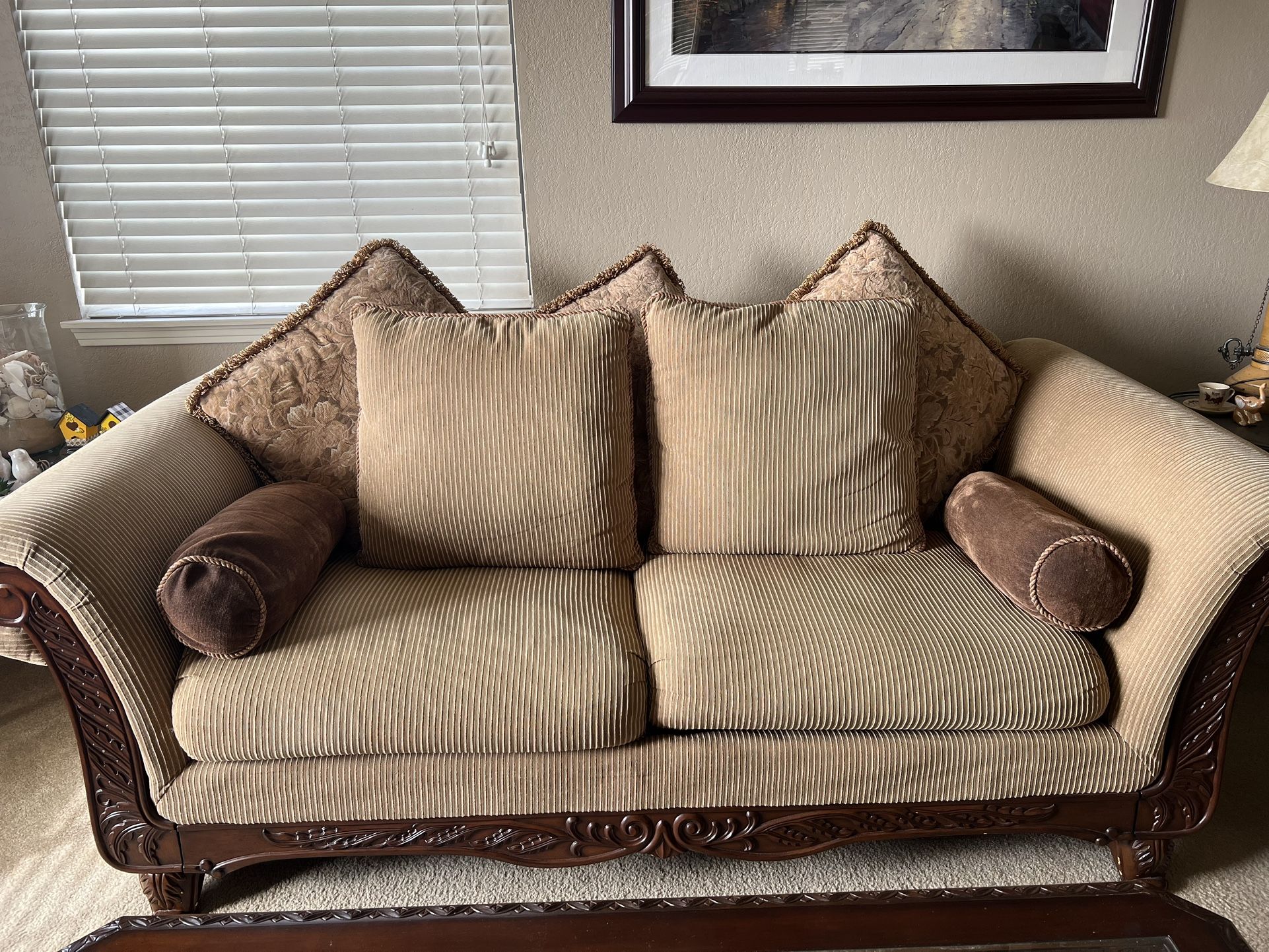 Couch, Love Seat & Chair Set In Great condition