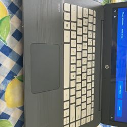 HP LAPTOP COMPUTER WITH WEBCAM 
