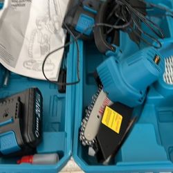 Electric Saw And Battery Brand New