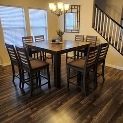 Counter Height 9 pc Dinning Set