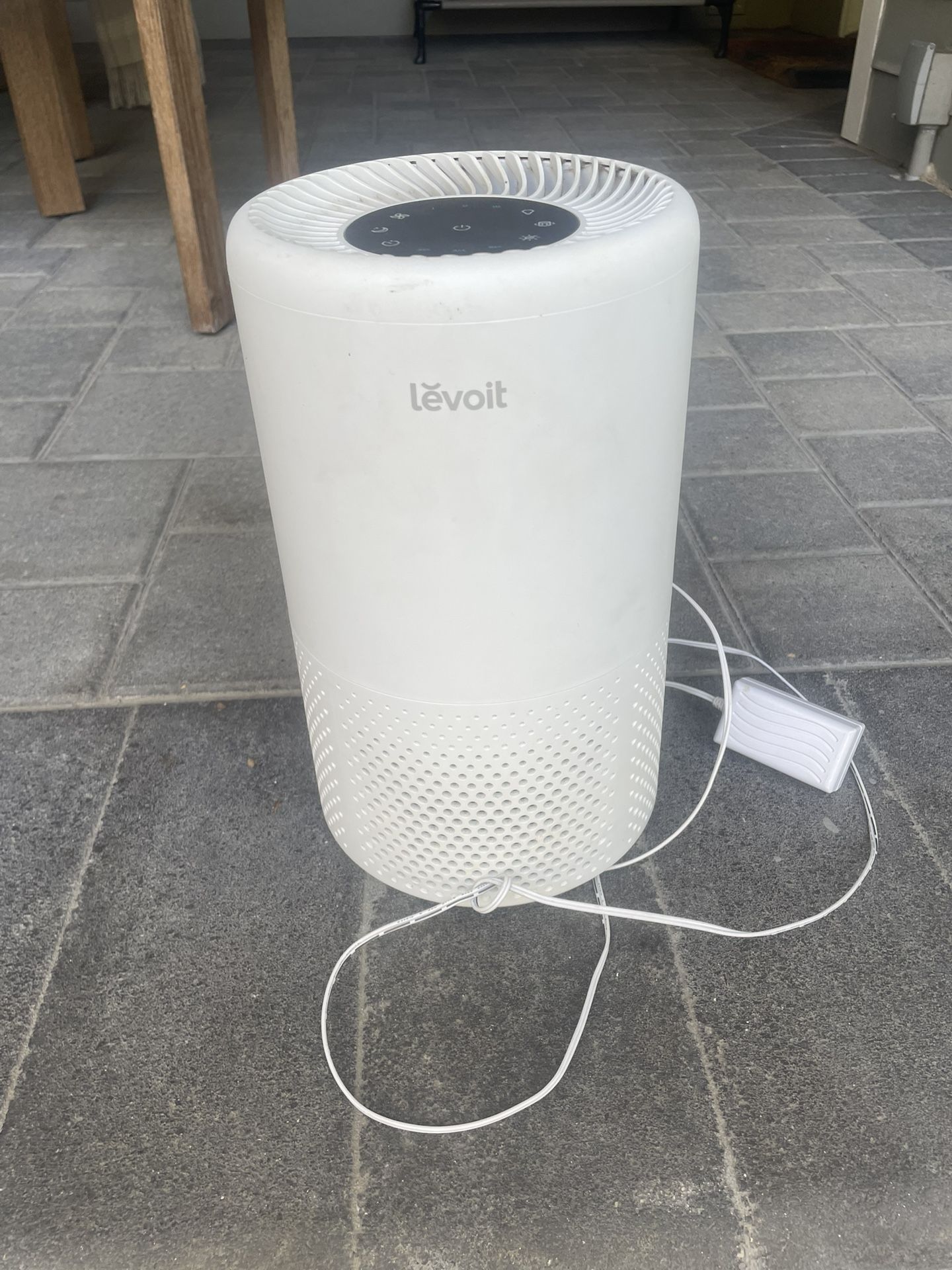 Levoit True HEPA Air Purifier – Vista 200