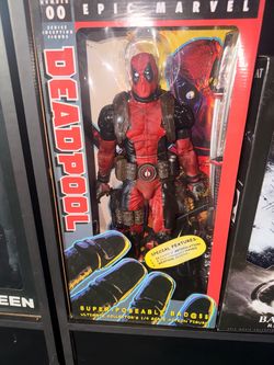 Epic Marvel Deadpool 1/4 Scale Action Figure