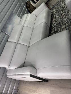SECTIONAL GENUINE LEATHER RECLINER ELECTRIC WHITE COLOR.. Delivery Service Available ✅💥🚛🚚