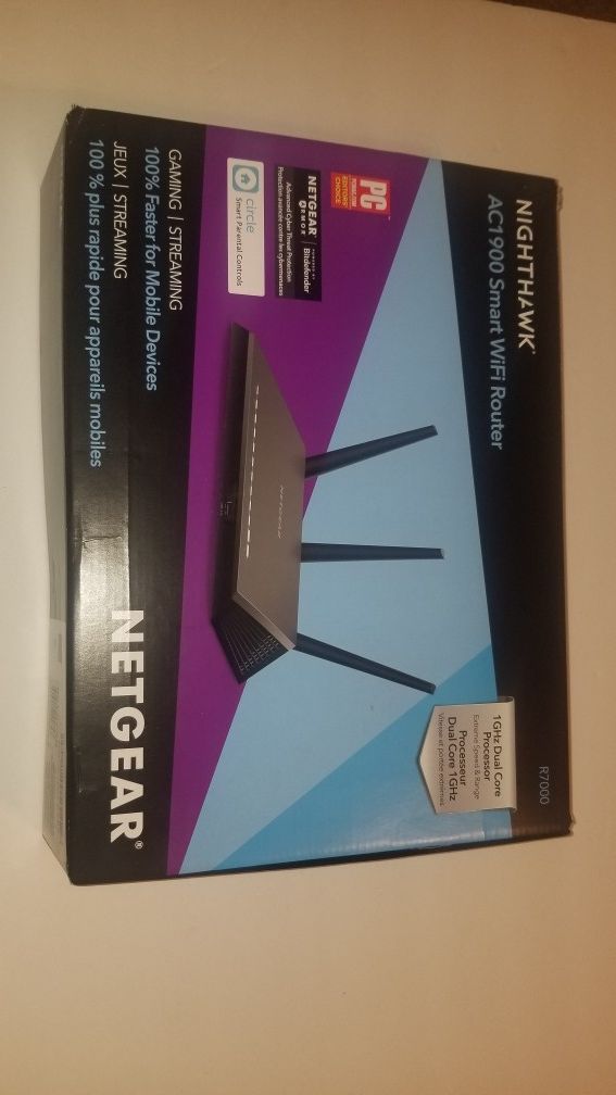 Nighthawk AC1900 smart wifi router