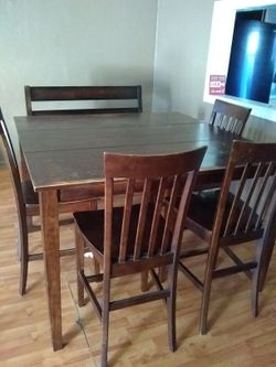 Bar high dinner table with chairs
